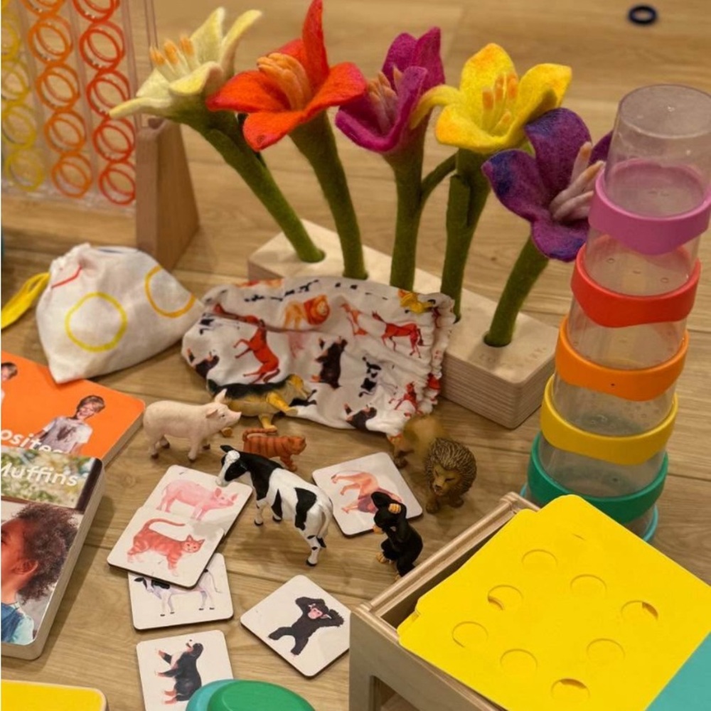 Stacking cups and play cards